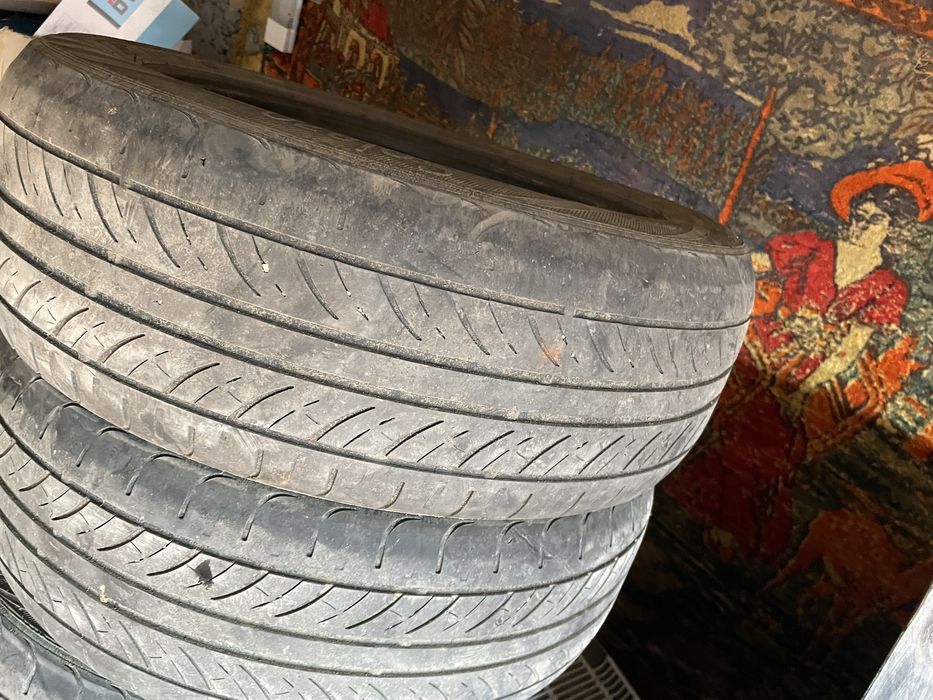 Продам комплект резины R15