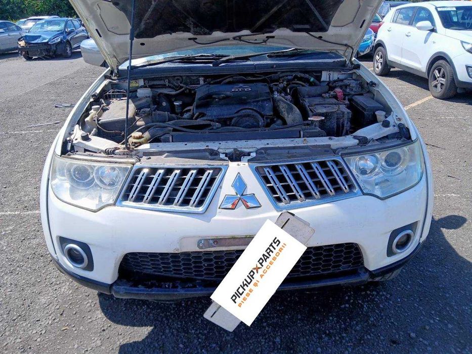 Dezmembrez Mitsubishi L200 2.5 Diesel 2011