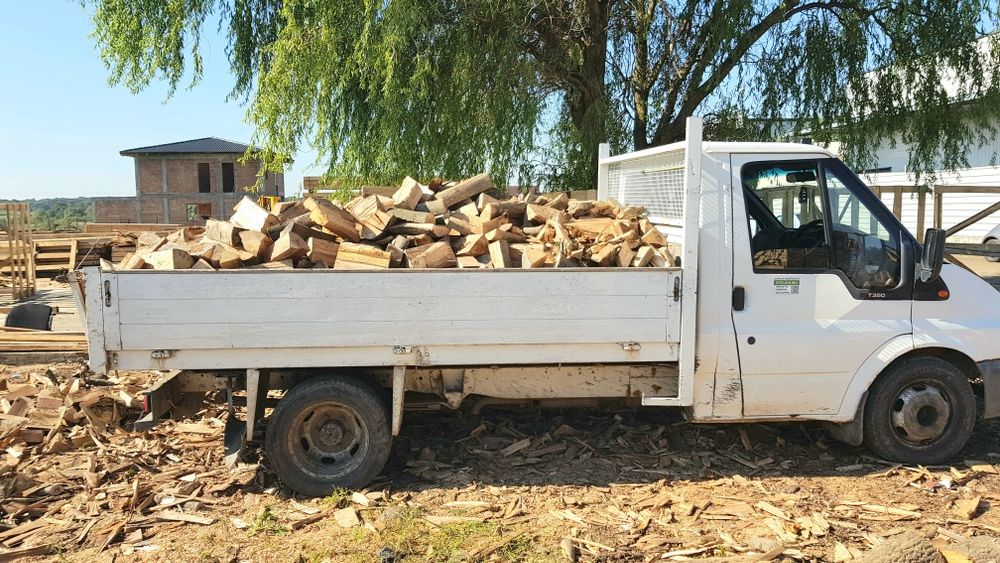 Lemn de foc la camioneta -FAG