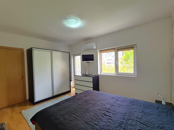 Дава се под наем Двустаен апартамент в Варна, Център - 60 кв.м за 498.27 € - Снимка #5