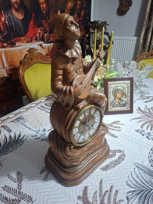 Sculptura lemn ceas mecsnic