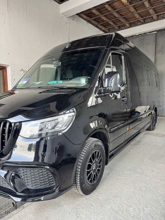 Qora VIP Mercedes-Benz Sprinter haydovchi bilan | Premium transfer