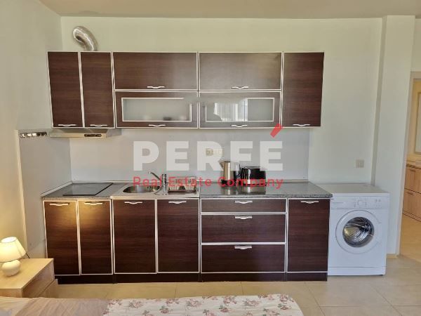 Дава се под наем Едностаен апартамент в Бургас, Сарафово - 38 кв.м за 255 € - Снимка #2