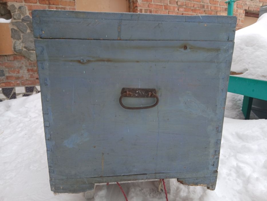 Сундук старинный