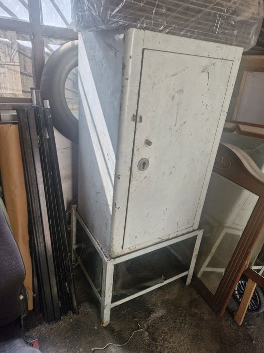 Сейф в отличном состоянии