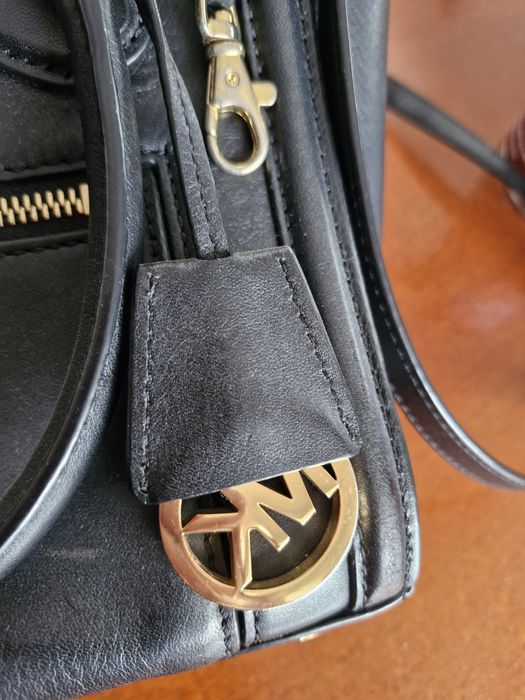 Чанта Michael Kors - естествена кожа