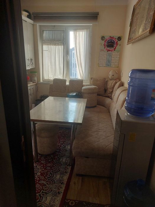 Срочно 2 хонали арзон квартира сотилади 7 микрорайон