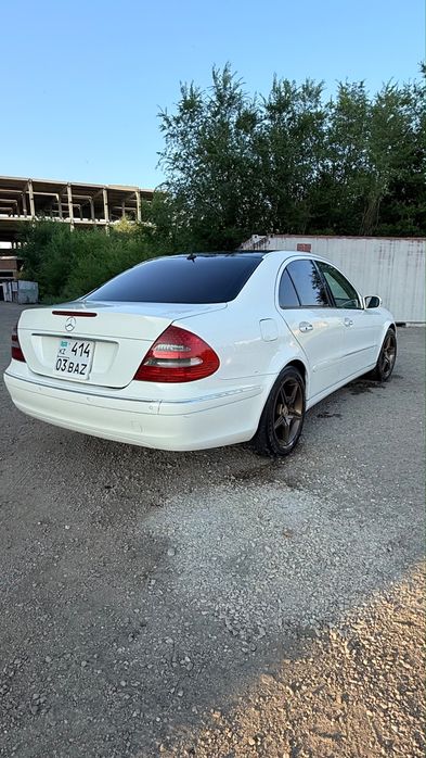 Mercedes W211 E260
