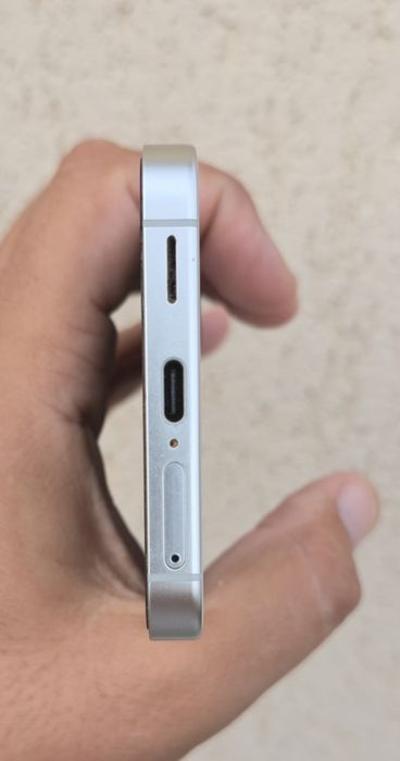 Vand telefon Samsung S24 - 256Gb.