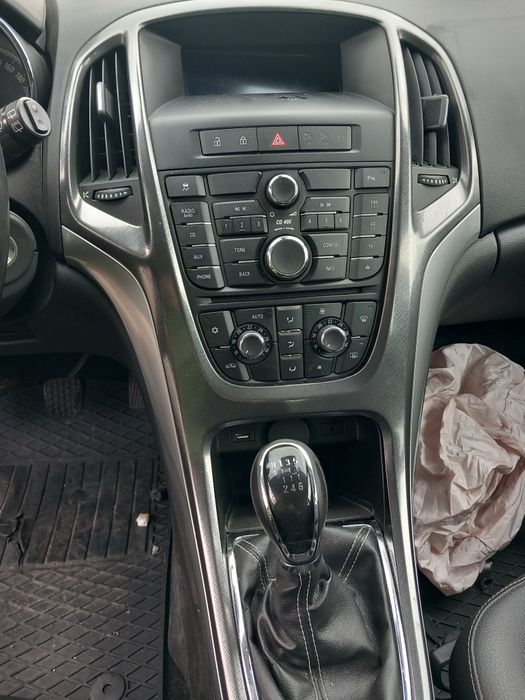 Opel Astra J -1.4Turbo-120кс./2012/-на части