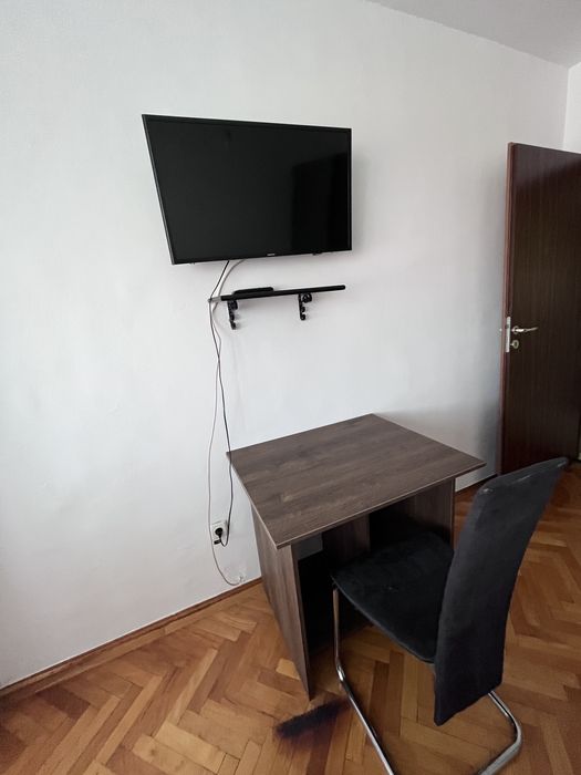 Proprietar inchiriez ap 2 cam. Central