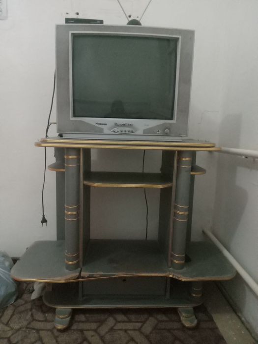 Супер мах телевизор сатылады подставка и антени менен 150 мын  келсип