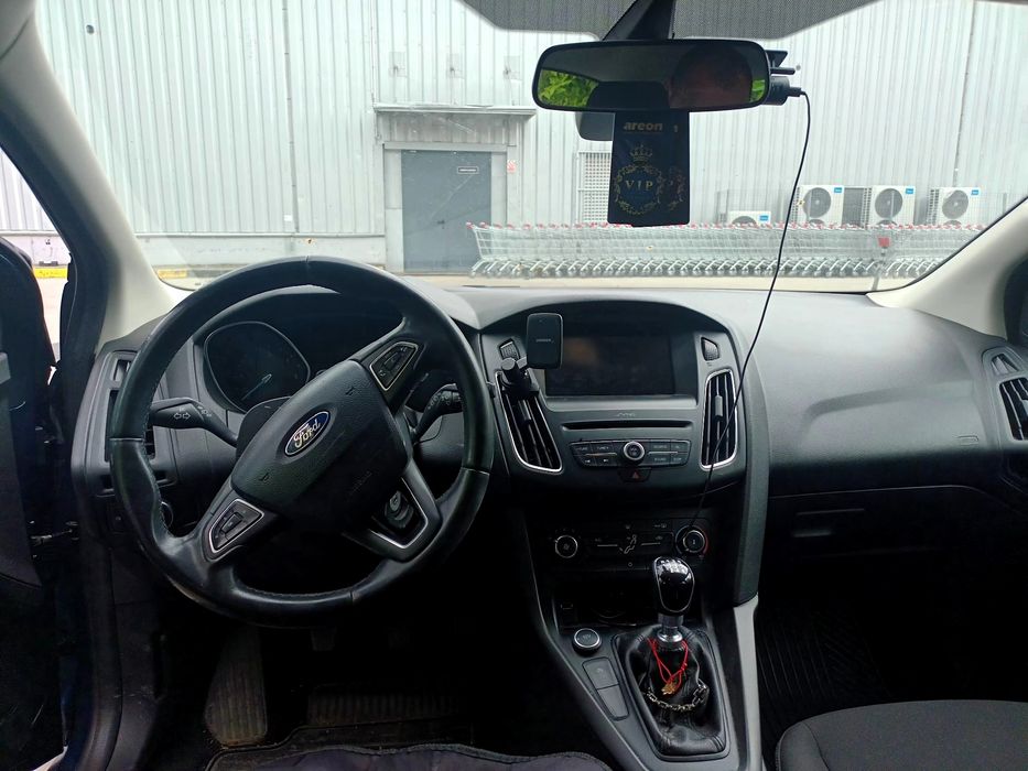 Vând Ford focus an 2015 1.5 Tdci defect