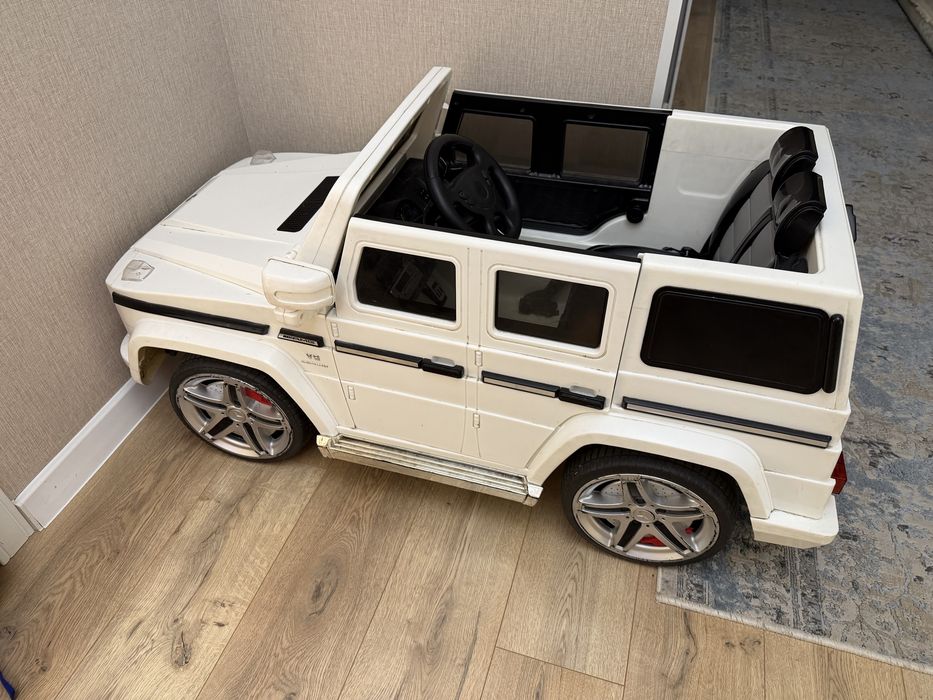 Продам детский электромобиль