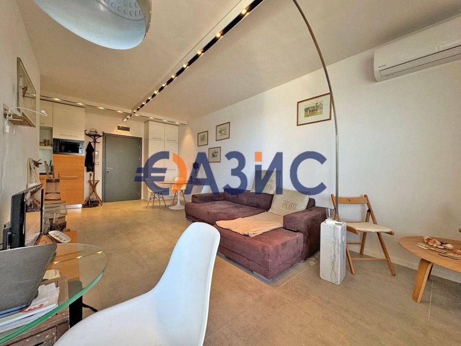 Продава се Двустаен апартамент в Созопол - 71 кв.м за 2465 €/кв.м - Снимка #1