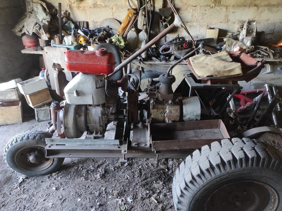 Продам минитрактор можно по частям