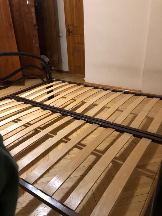 Продам кровать срочно