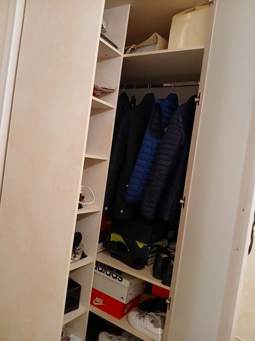 Прихожая мебель.