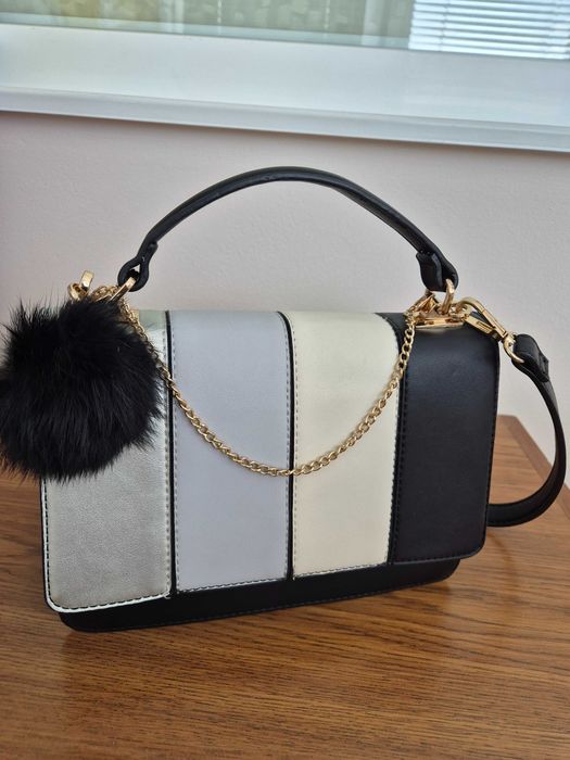 Дамска чанта от еко кожа.