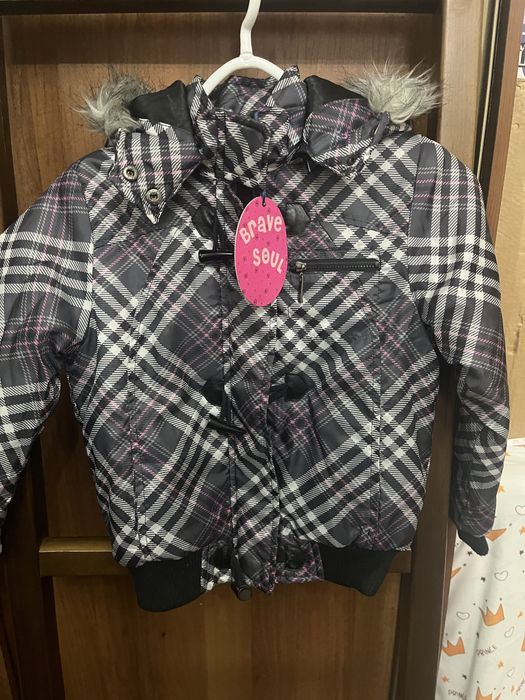 Новая демизезонная куртка доя девочки