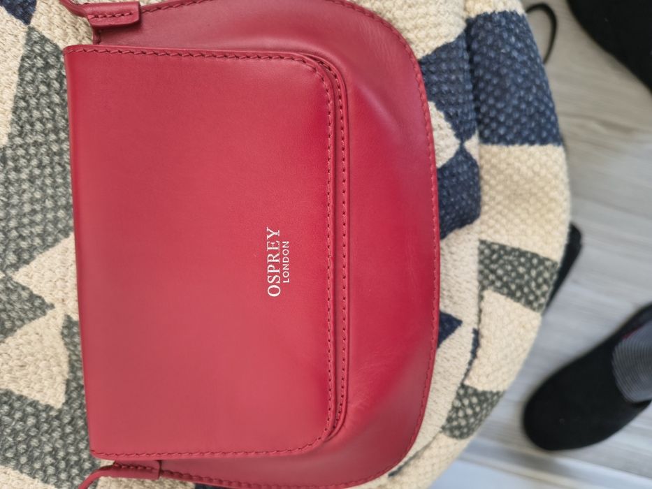 Geanta de umăr osprey London in stare impecabila