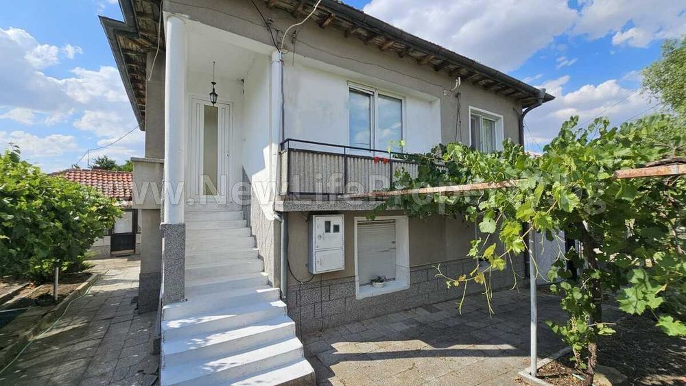 Продава се Къща в с. Дюлево, Област Бургас - 144 кв.м за 938 €/кв.м - Снимка #1