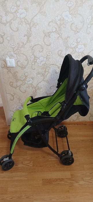 Детская коляска легкая
