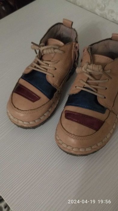 Детские ботинки размер 28