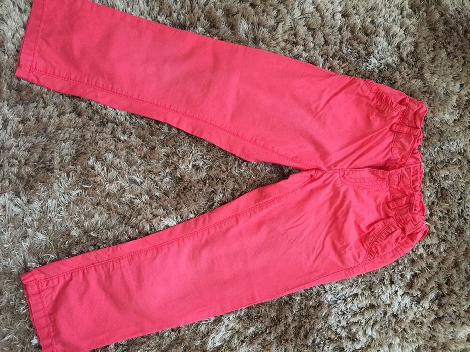 Детски панталони: United colors of Benetton