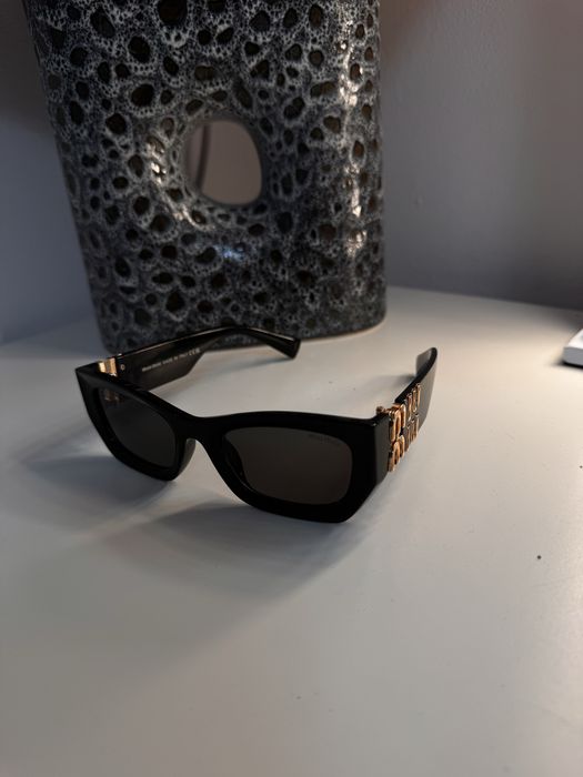 ochelari de soare miu miu