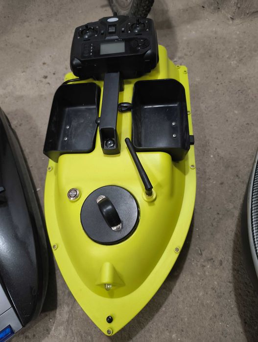 Лодки за захранка 3бр.