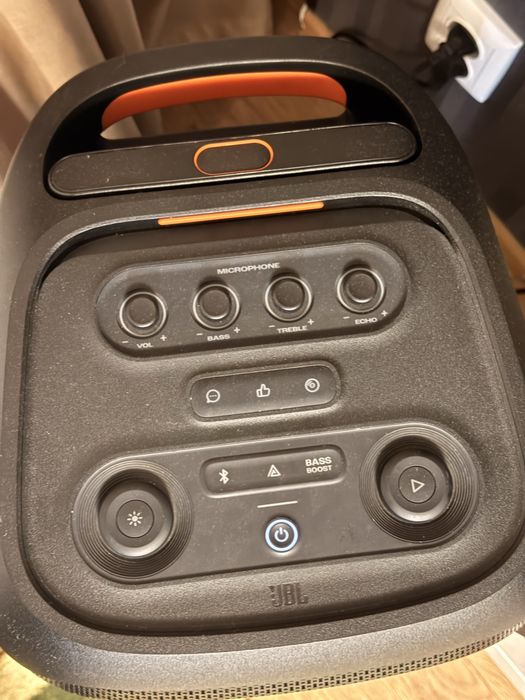 Продам оригинальныую JBL PartyBox Stage 320