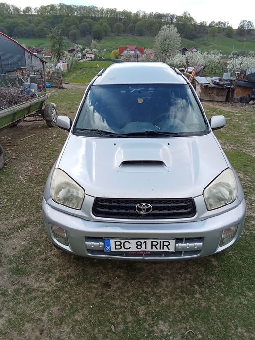 Vând Mașina de teren