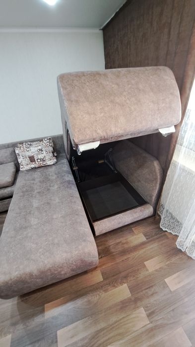 Продам угловой диван