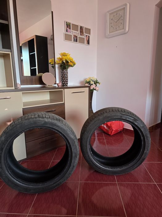 Vand cauciucuri de vara 215 45 R18