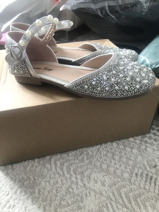 Детская обувь для девочки