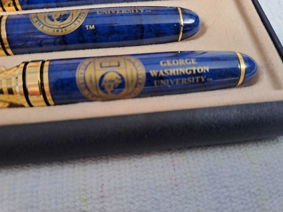 set pix creion  George Washington University