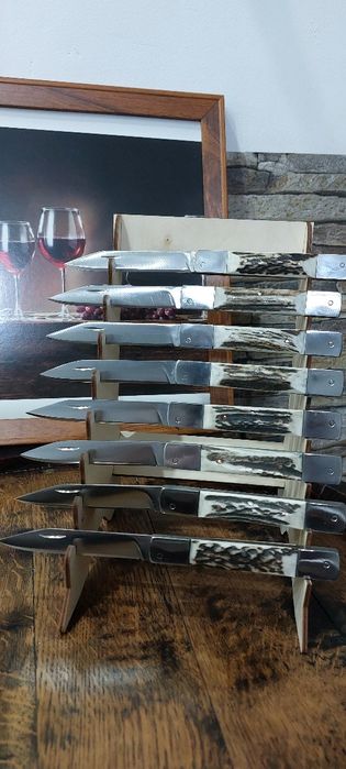 Briceag facut manual cu maner din corn de cerb cu teaca