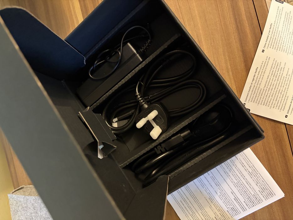 Videoproiector VIEWSONC M1 Plus, FWVGA, 300 Lumeni, agintiu