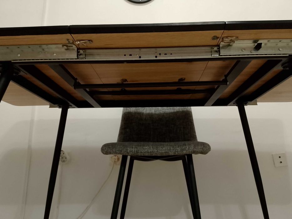 Комплект маса + 4бр столове