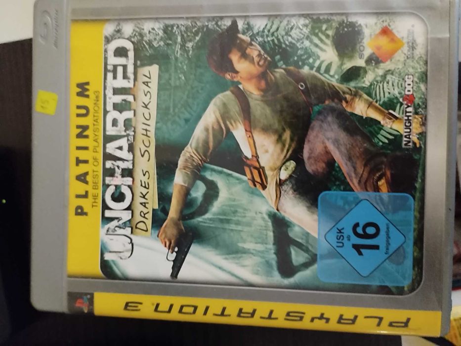 Плейстейшън 3 със 3 игри в отлично състояние