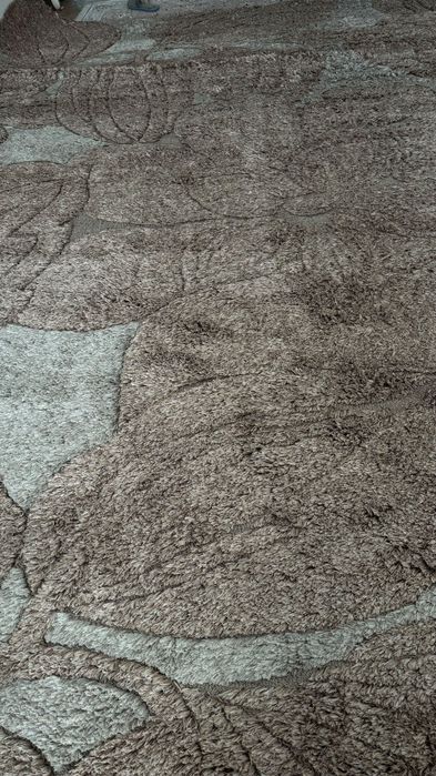 Ковер продам в хорошем состоянии