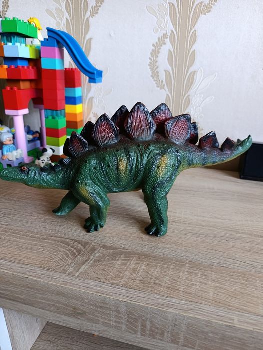 Динозавры игрушки