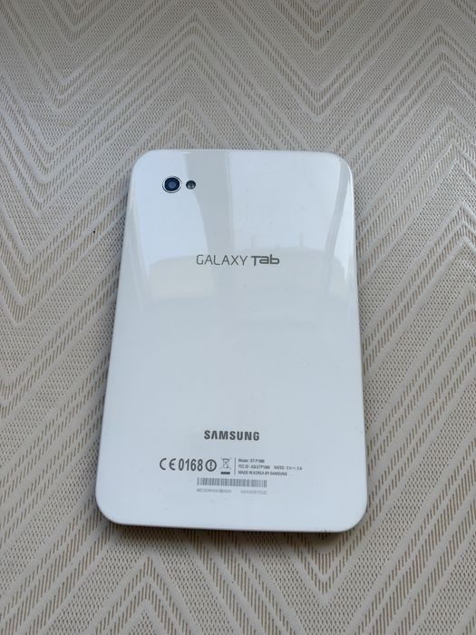 6 броя стари таблети – Samsung, Apple iPad, ASUS, Acer и Lenovo (15 € / бр.)