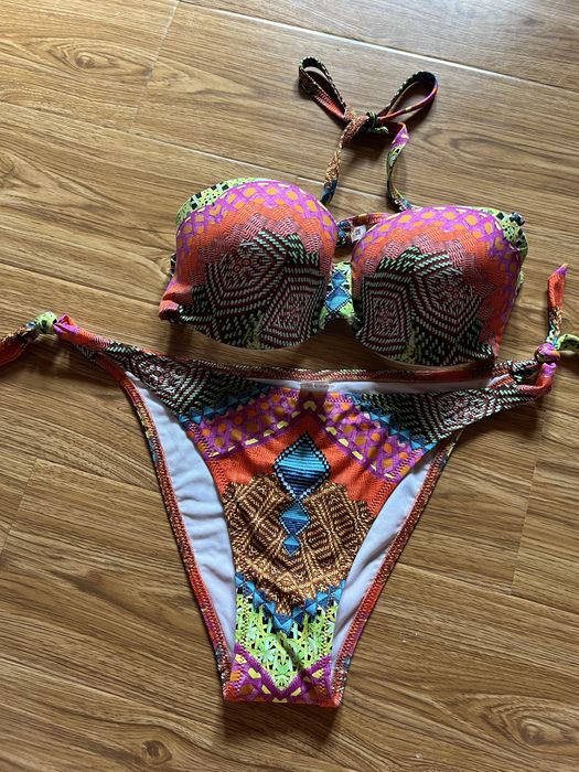 Costum de baie in 2bucati