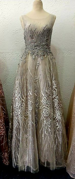 Vecherni kuylaklar 15 ta. Holatlari yaxshi