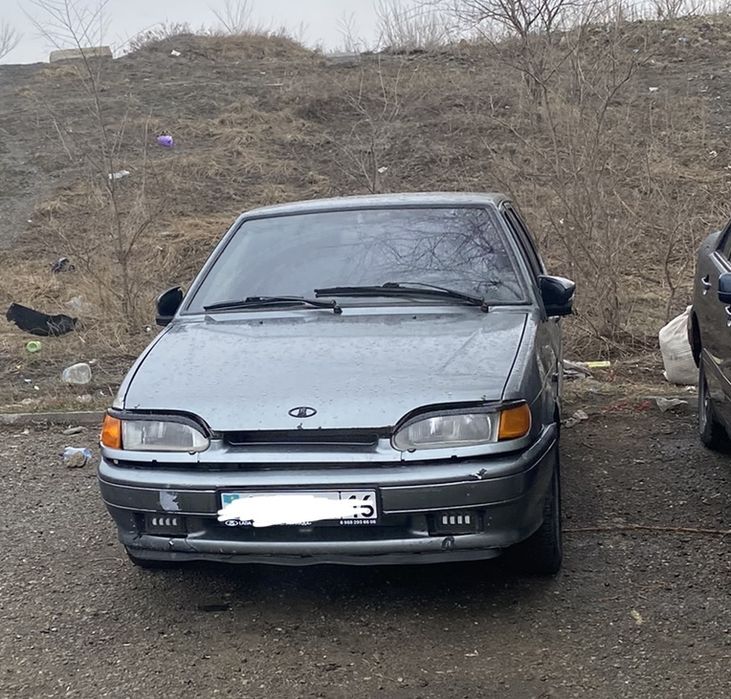 Продам бампер 2114