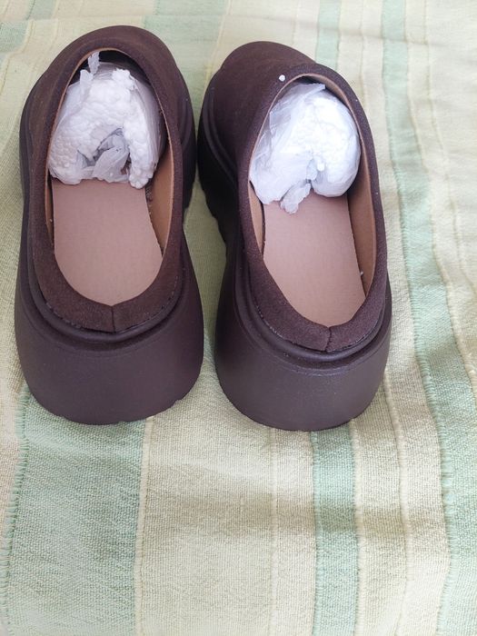 Лятно сабо от набук