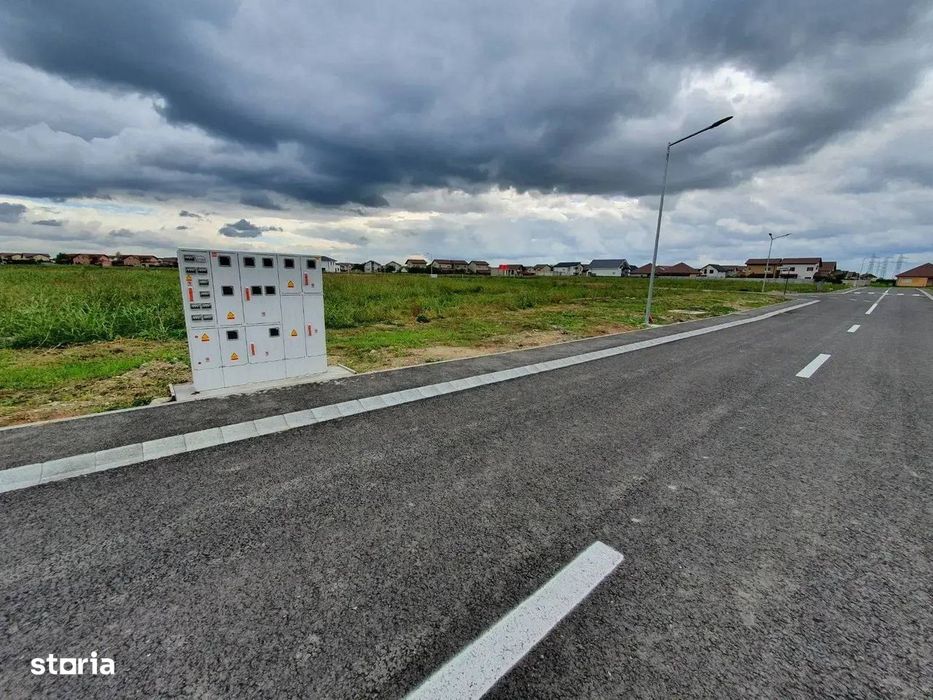Teren de 577 mp de vanzare cu toate utilitatile la cheie.