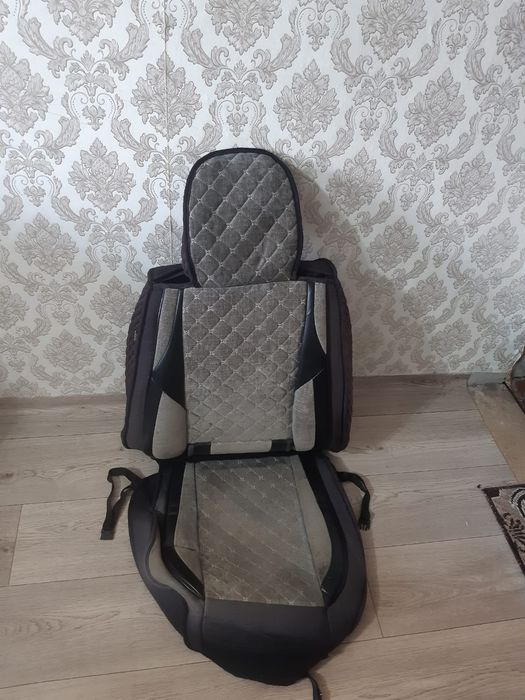 Продам чехол на автомобиль Гранта